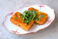 タイの屋台風エスニックもちレシピ。余りがちなナンプラーと切り餅で