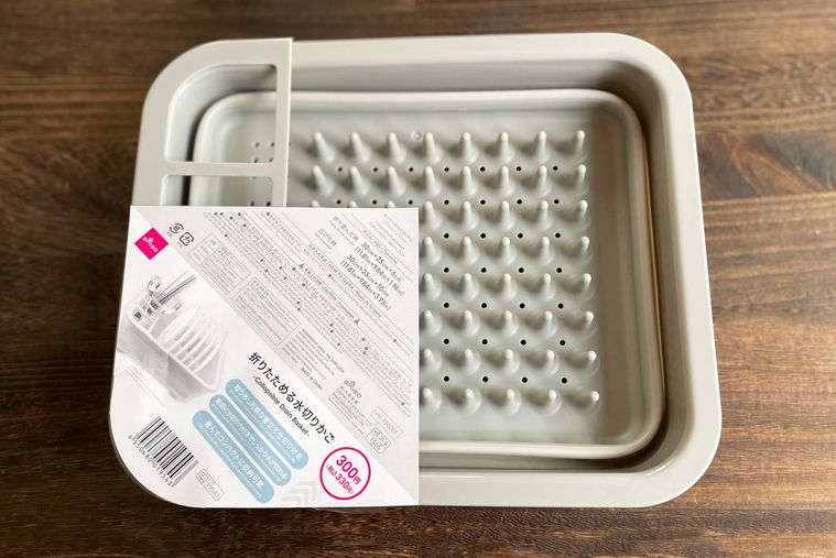 ダイソーの折りたためる水切りかご