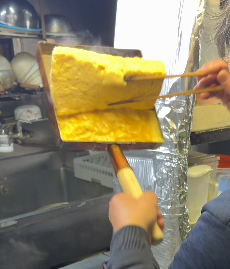 卵焼きが巻かれているところ