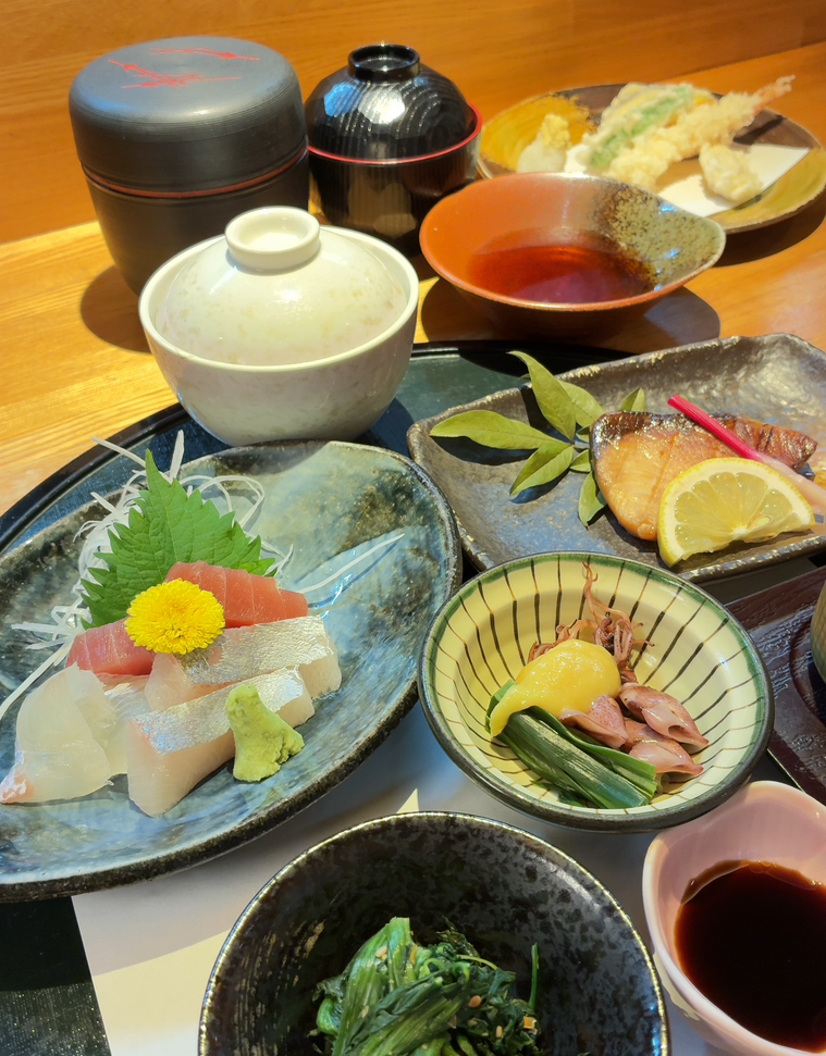 とよまる御膳2,000円