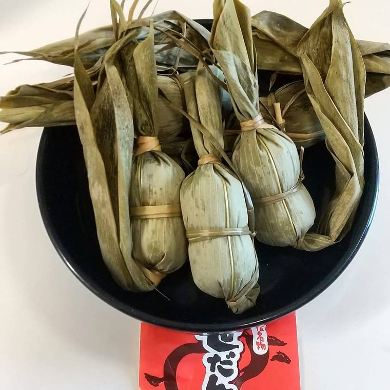 越後獅子のさかたやの笹だんご