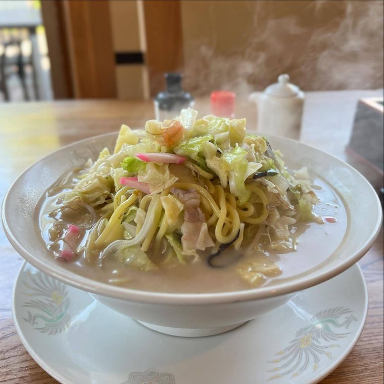 大きな器に盛られたちゃんぽん