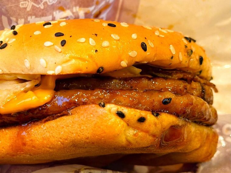  チーズダブルてりやきの断面