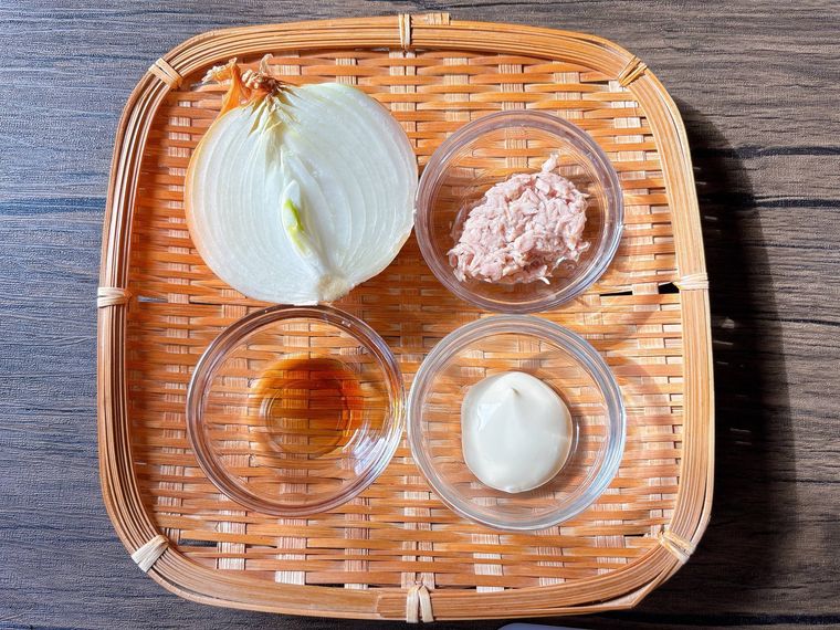 ツナと玉ねぎのサラダの材料
