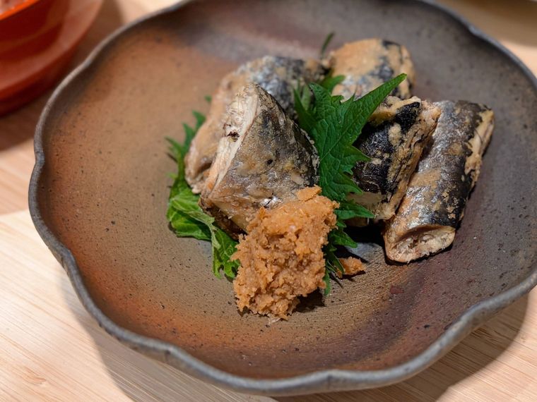 器に盛られた真鰯の鮓煮
