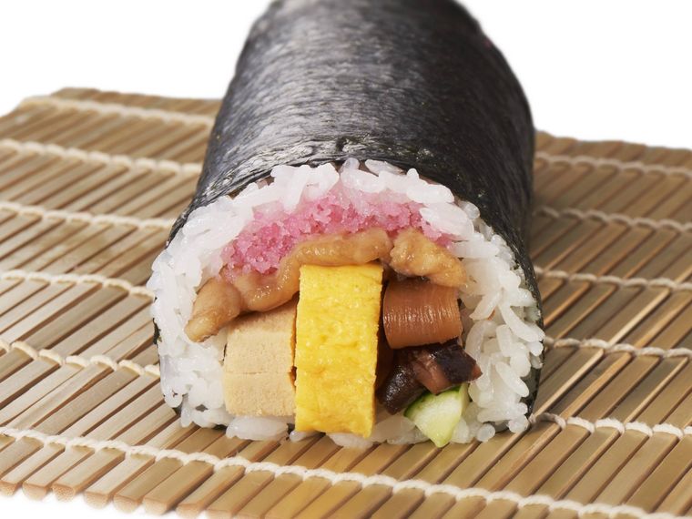 15. 活き〆穴子とふっくら玉子の上和風巻