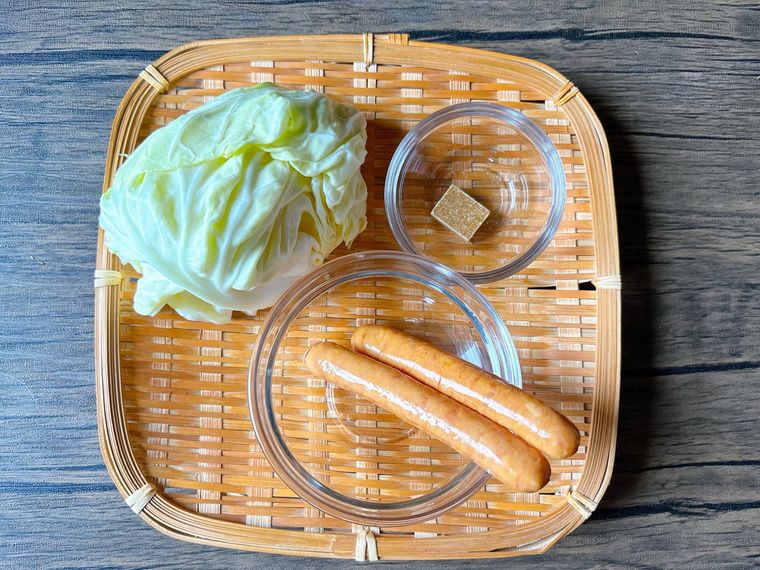キャベツのポトフの材料