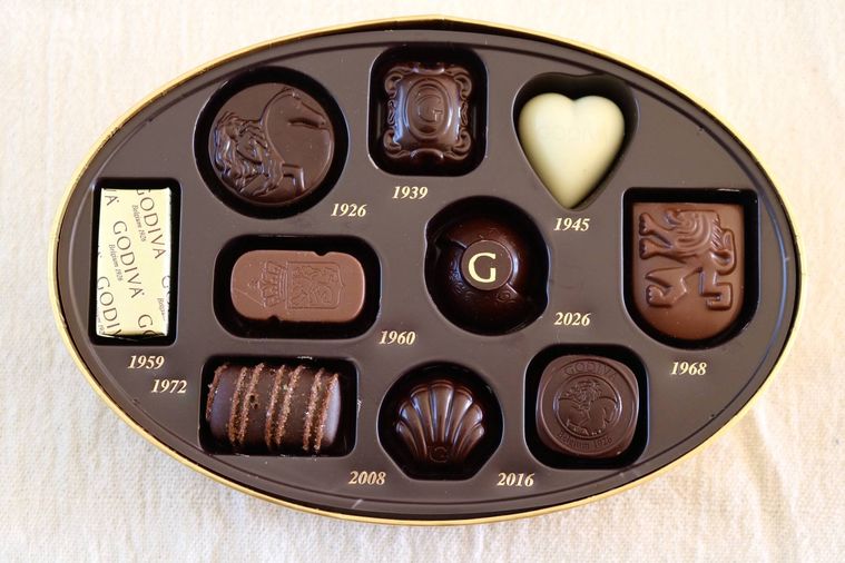 100年の遊び心 アソートメント 10粒