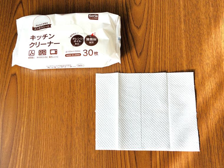 キッチンクリーナーのパッケージとシート1枚