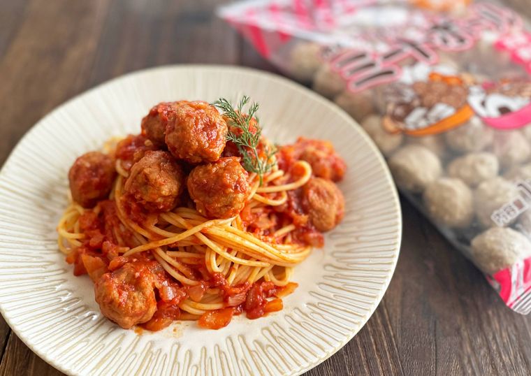 業務スーパーミートボールで作ったパスタ