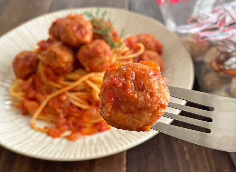 トマトソースで味付けしたミートボール