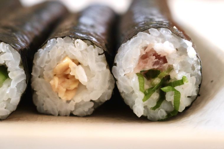 ちょい足し恵方細巻のなっとう巻とねぎとろ巻