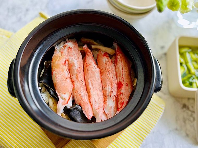 コストコのカニカマで作った炊き込みご飯