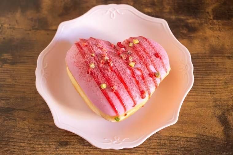 クリスピー・クリームドーナツのルビー  ストロベリー