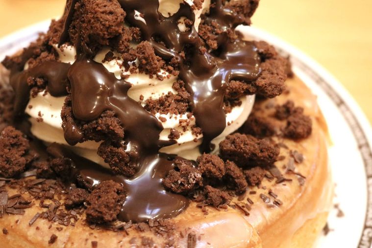 クラブハリエ監修 ショコラノワールのトッピング