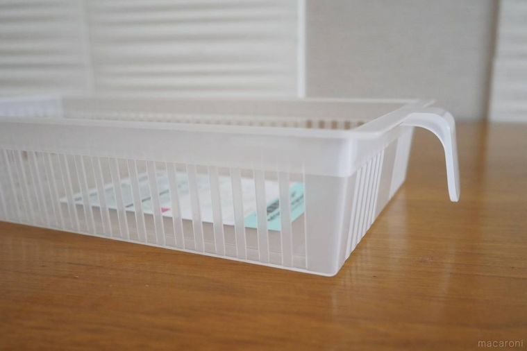 冷蔵庫食品トレー取っ手アップ