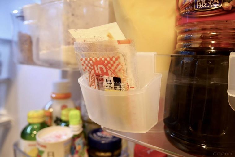 小袋を入れた冷蔵庫ミニポケット2個