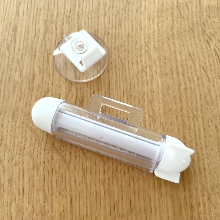 ダイソーのチューブ絞りのパーツ