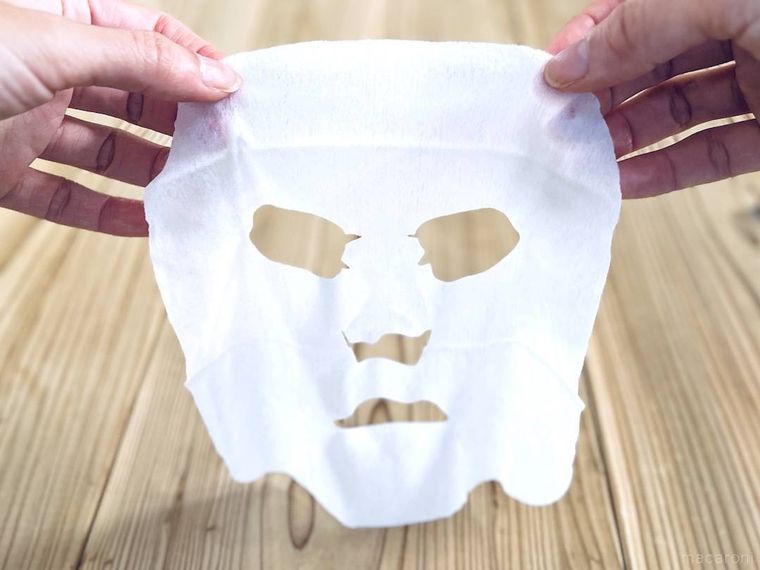 サボリーノ 目ざまシート高保湿タイプ N AP25をパッケージから出した様子