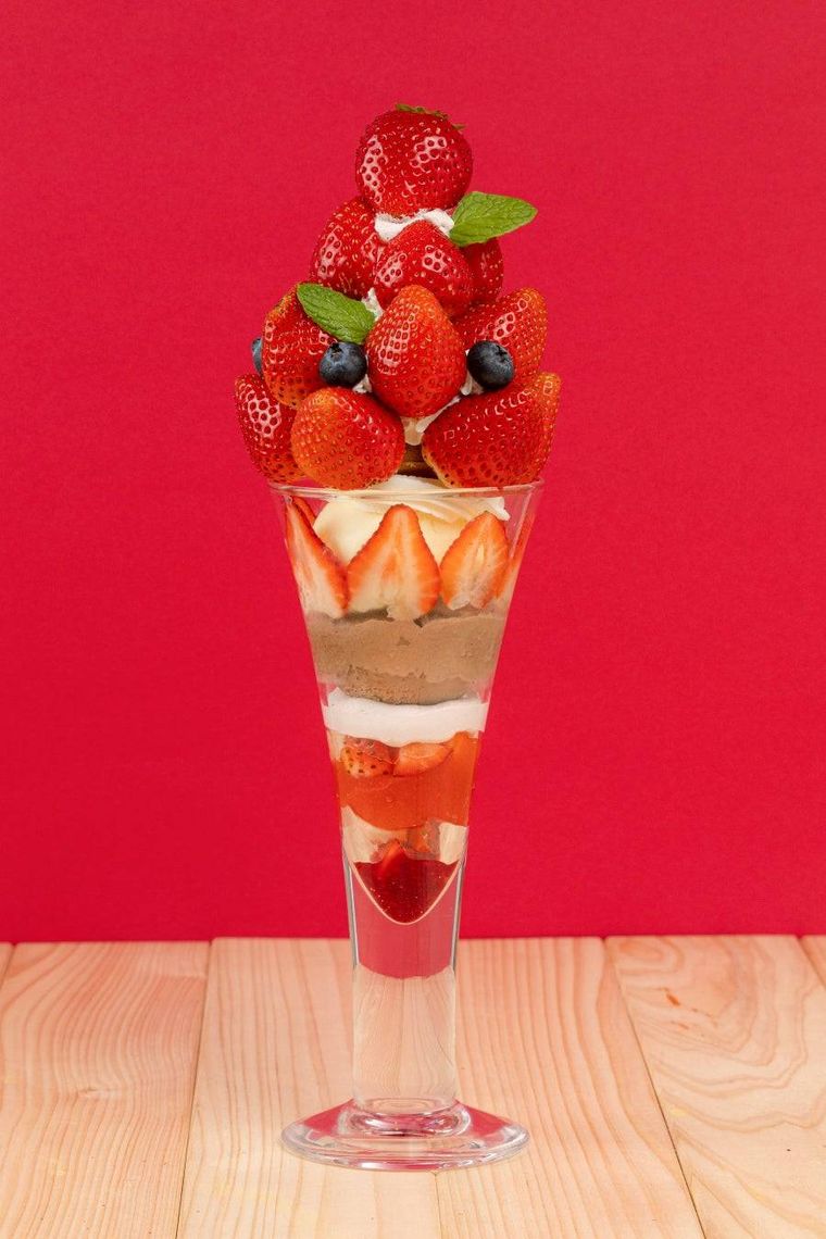 2. THE TOWER あまおういちご