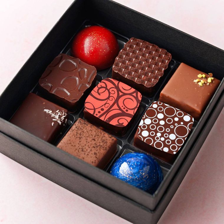 1. バレンタイン限定ボンボンショコラ アソートメント3