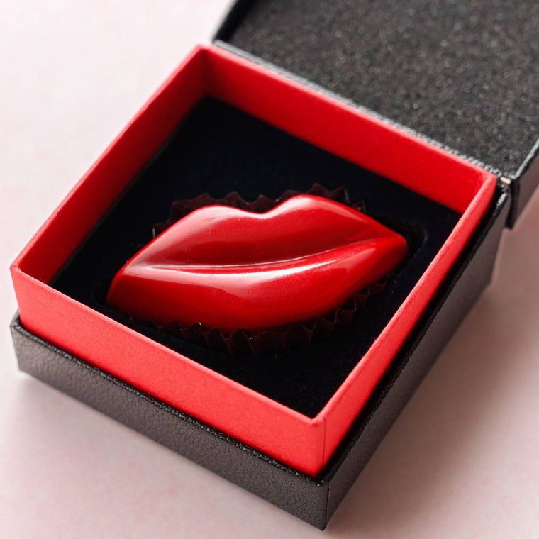 2. バレンタイン限定LOVEKISSラブキス