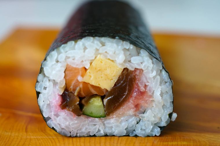 角上恵方巻の断面