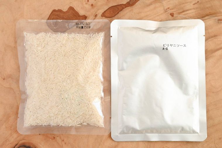 炊飯器で炊くだけ ビリヤニ チキン・ダムのセット内容