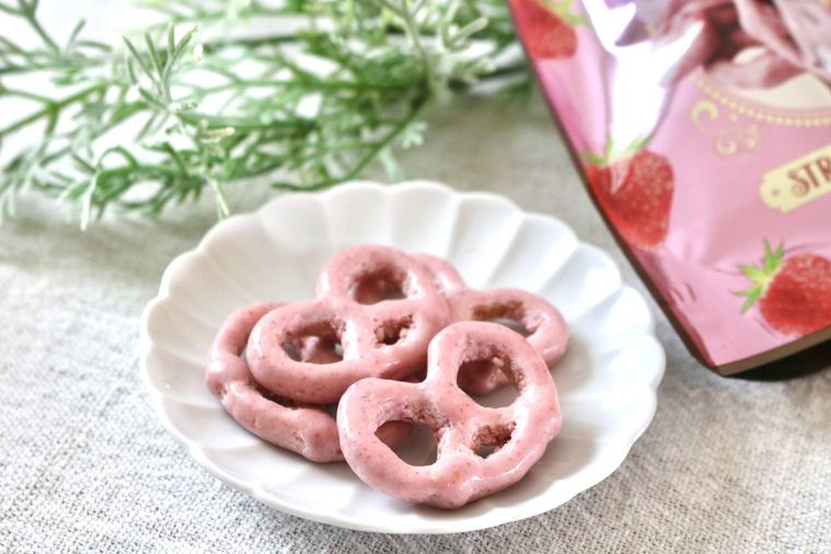 ストロベリーチョコレートプレッツェル