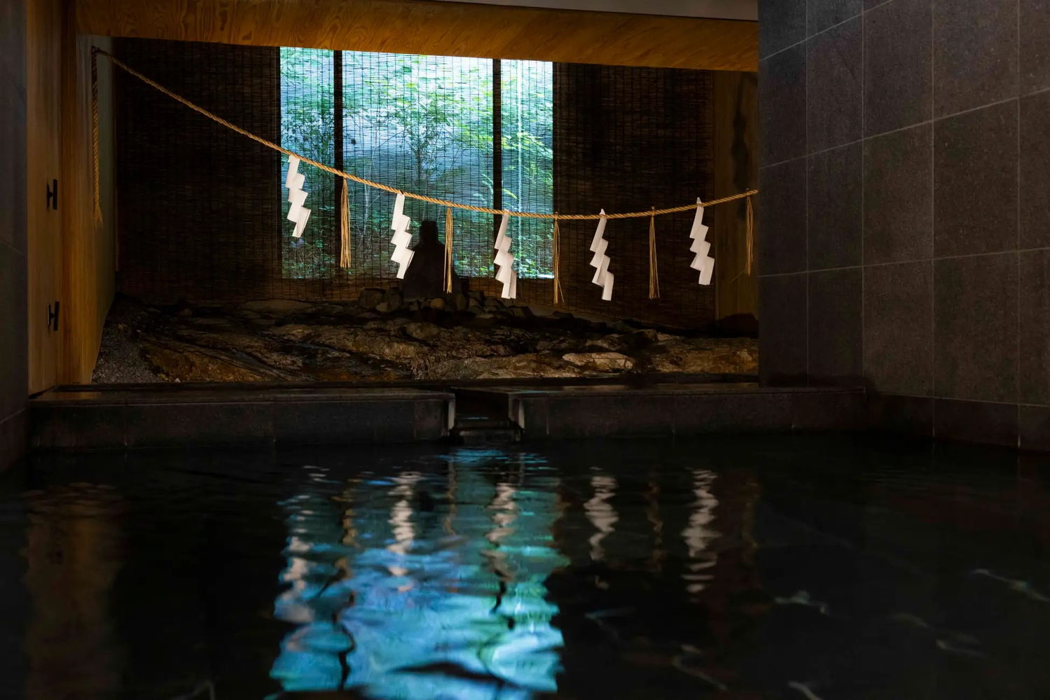 約600年の歴史を誇る名湯恩湯