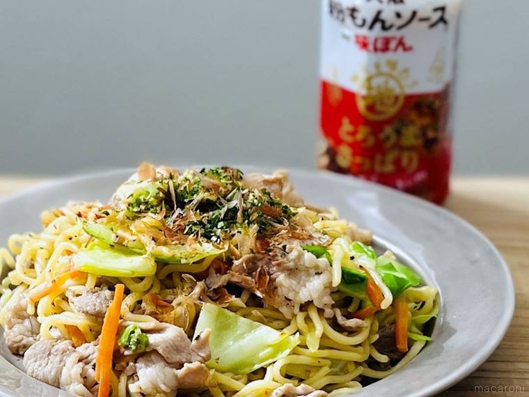 焼きそばと大阪無限粉もんソースby味ぽん