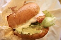 ケンタッキーチーズにおぼれるフィレバーガー3種を食べ比べ新作はモッツァレラバジルのクリーミーなバーガー