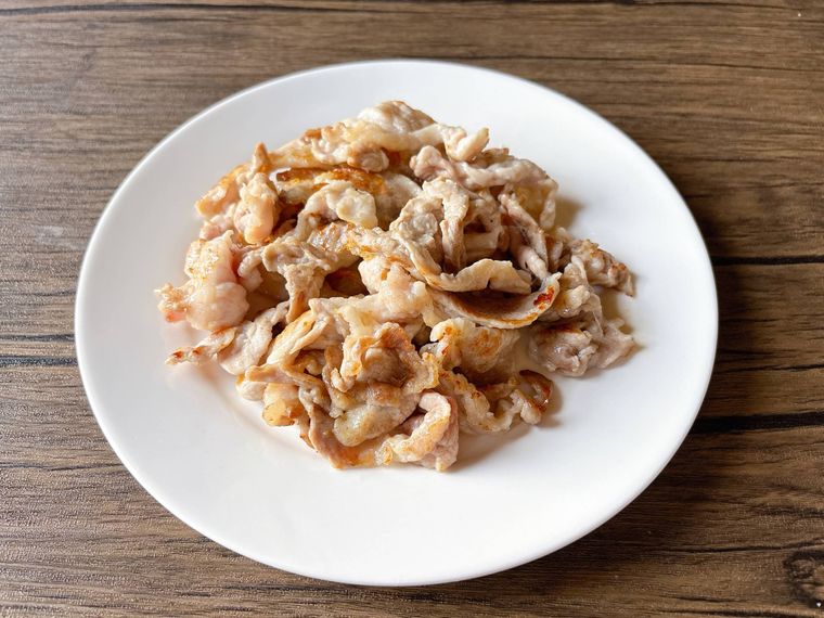 豚こま肉を炒めたもの