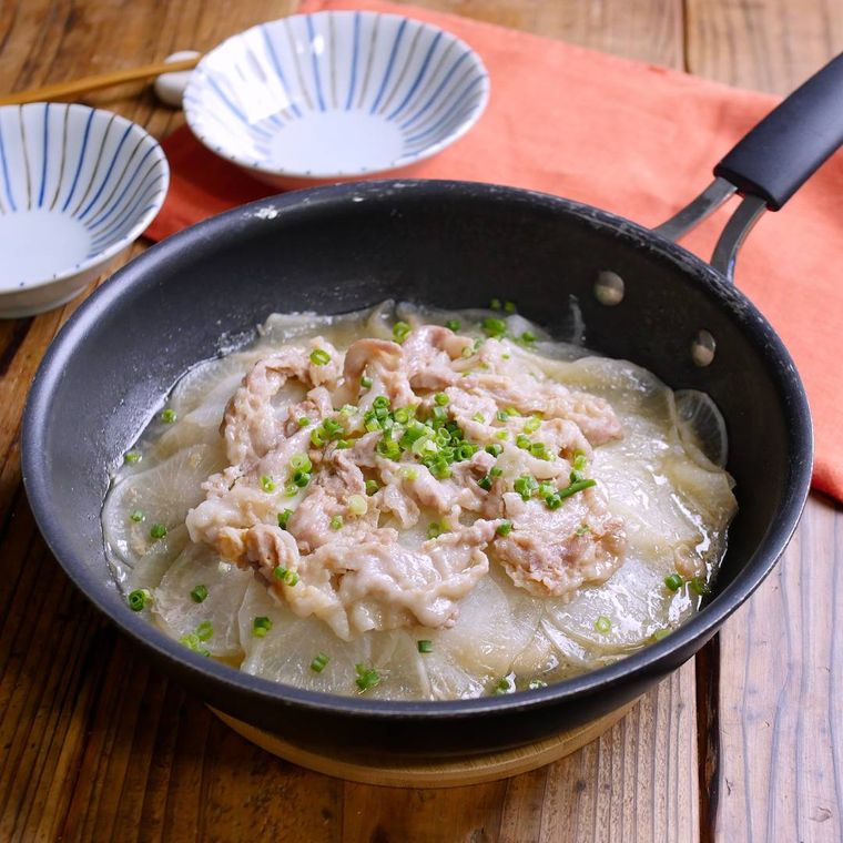 フライパンで大根と豚肉の重ね蒸し