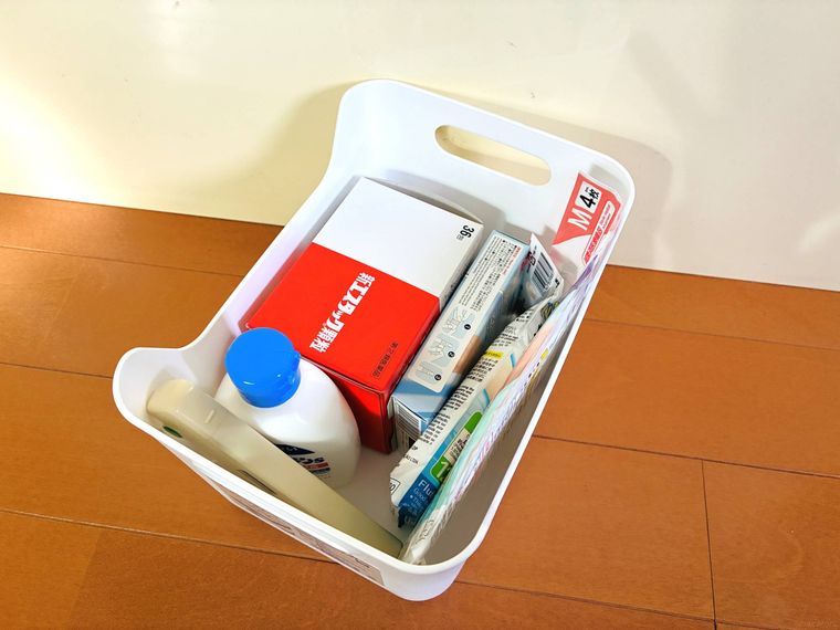 Sサイズのワゴンストッカーに薬と衛生材料を収納したところ