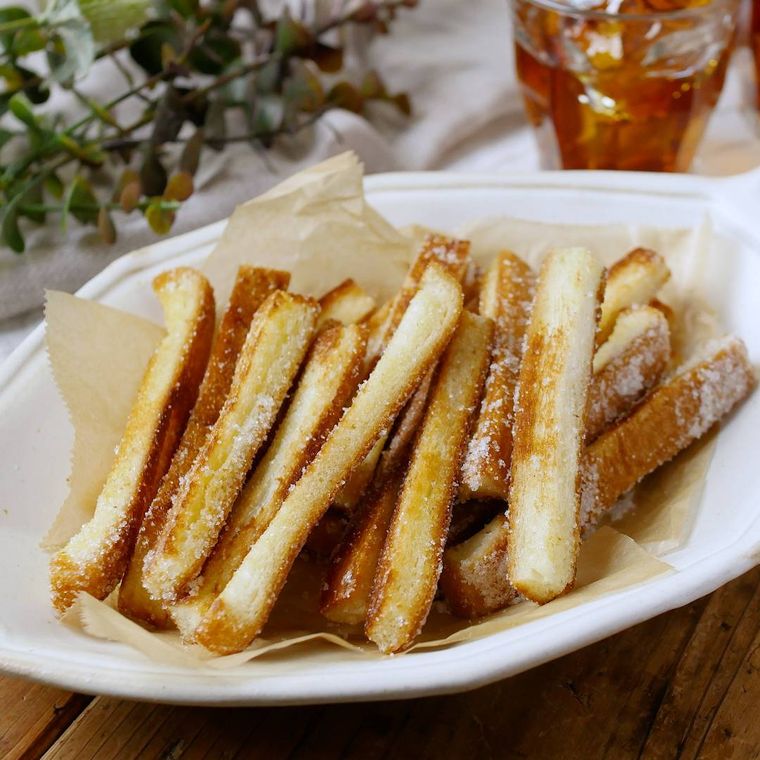 パンの耳でシュガーラスク