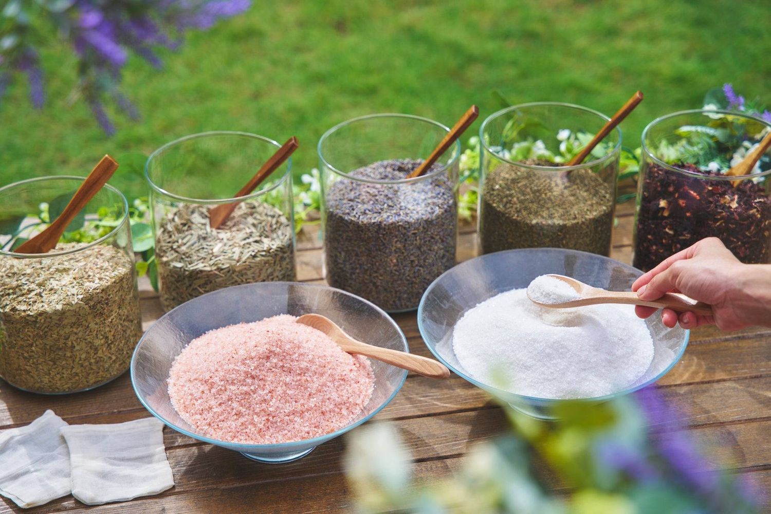 3. 自分好みにカスタマイズするハーブバスソルトバー