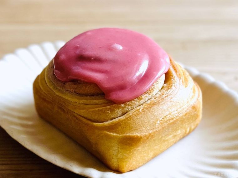 カルディのシナモンロール 桜を解凍した様子