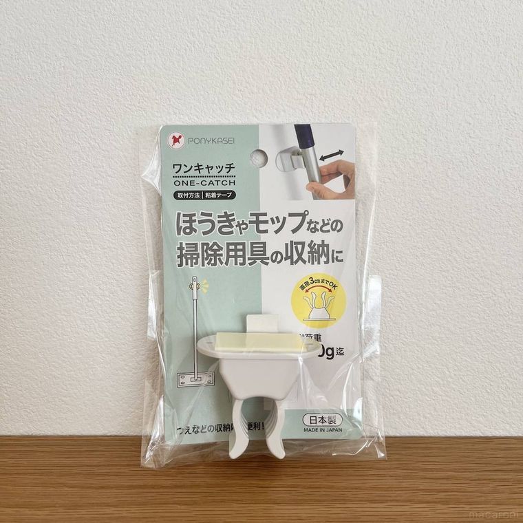 セリアのモップホルダーのパッケージ画像