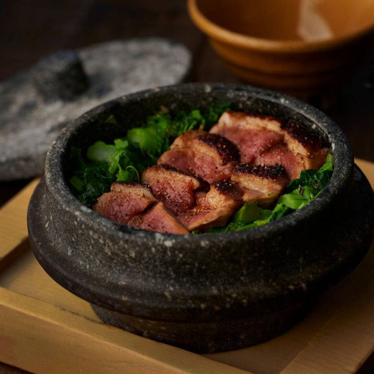 8. 合鴨と筍の和紅茶石釜炊き込み飯