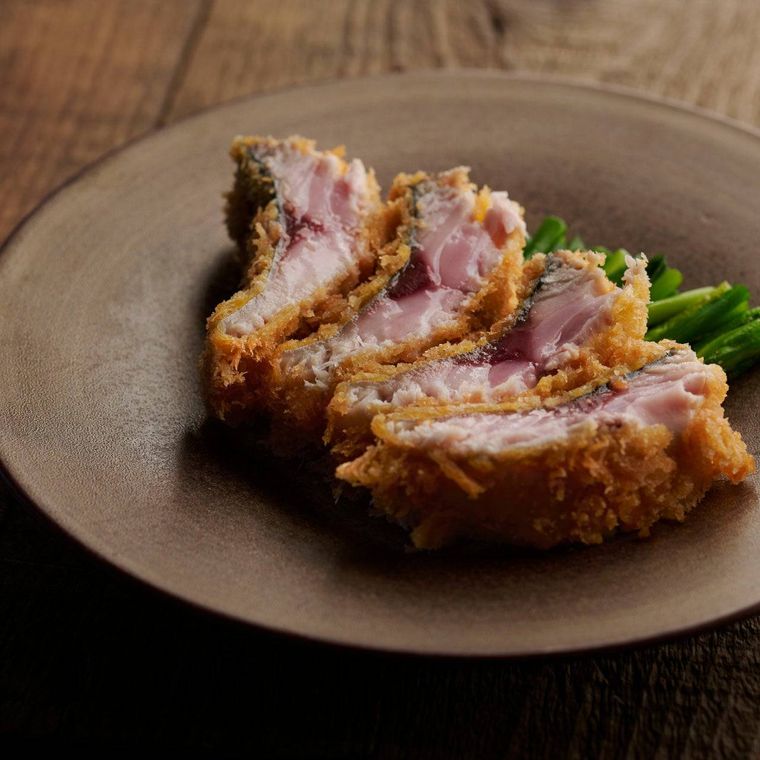 5. 双剣鯖 鯖カツ 坂元醸造熟成黒酢胡麻ソース