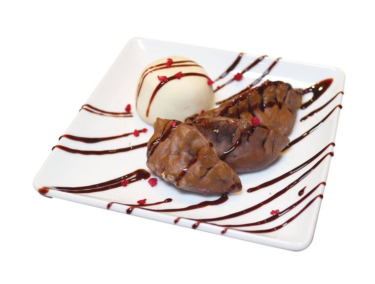 1. ひとくち餃子パイ チョコフランボワーズ味