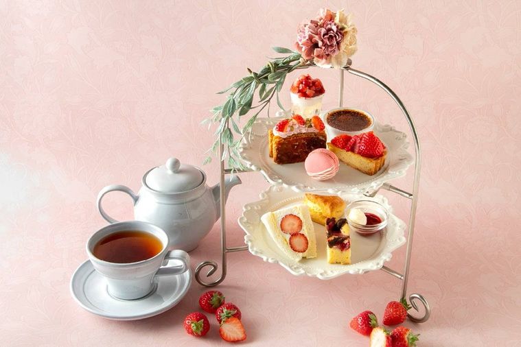 1. いちごと紅茶のアフタヌーンティー