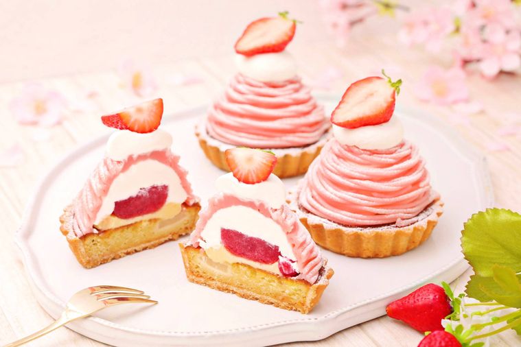 パティスリーピネードの苺とさくらのモンブランのイメージ