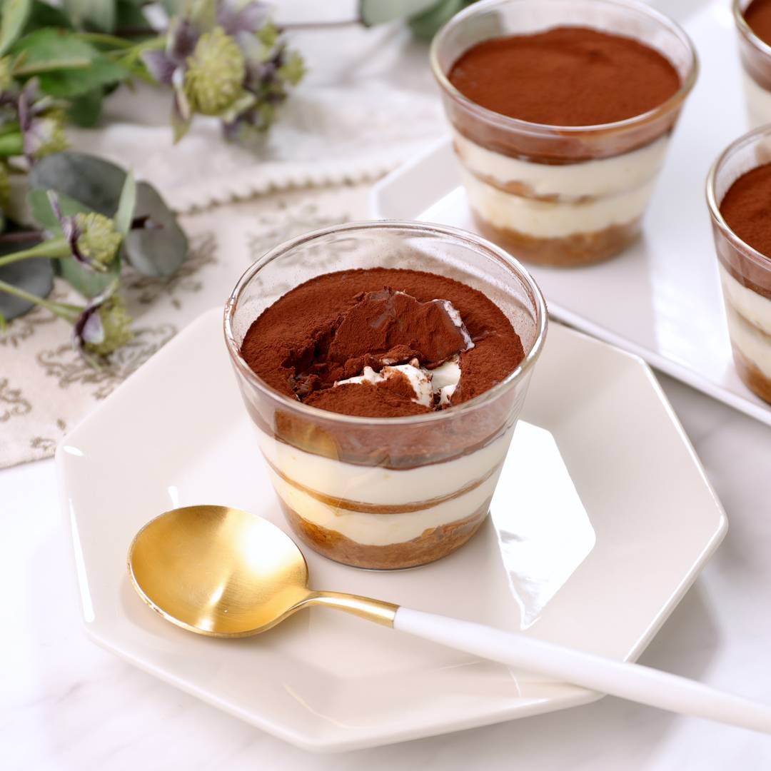 割って食べるパリパリティラミス