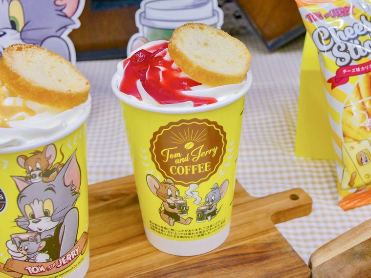 TEA さくさくラスクのストロベリーロイヤルミルクティー