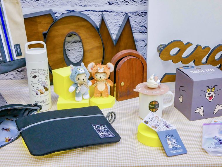 トムとジェリータリーズコーヒーのコラボレーション商品