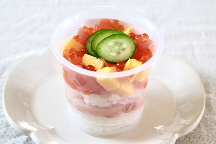 おこさまカップちらし寿司