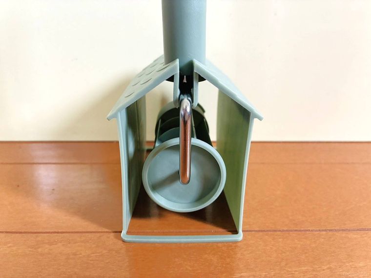 ハウス型のコロコロホルダー内部