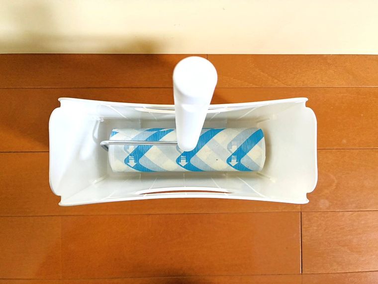 コロコロをロールクリーナースタンドに収納したところ